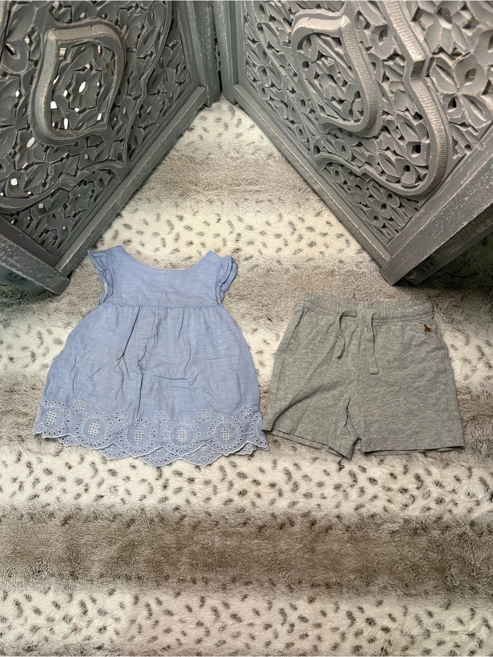 Baby GAP set girls 2T 3T denim eyelet lace floral embroidery preschool summer